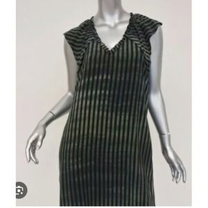Raquel Allegra Green Striped Shift Dress Sleeveless Ruffle Trim V Neck XS/S‎